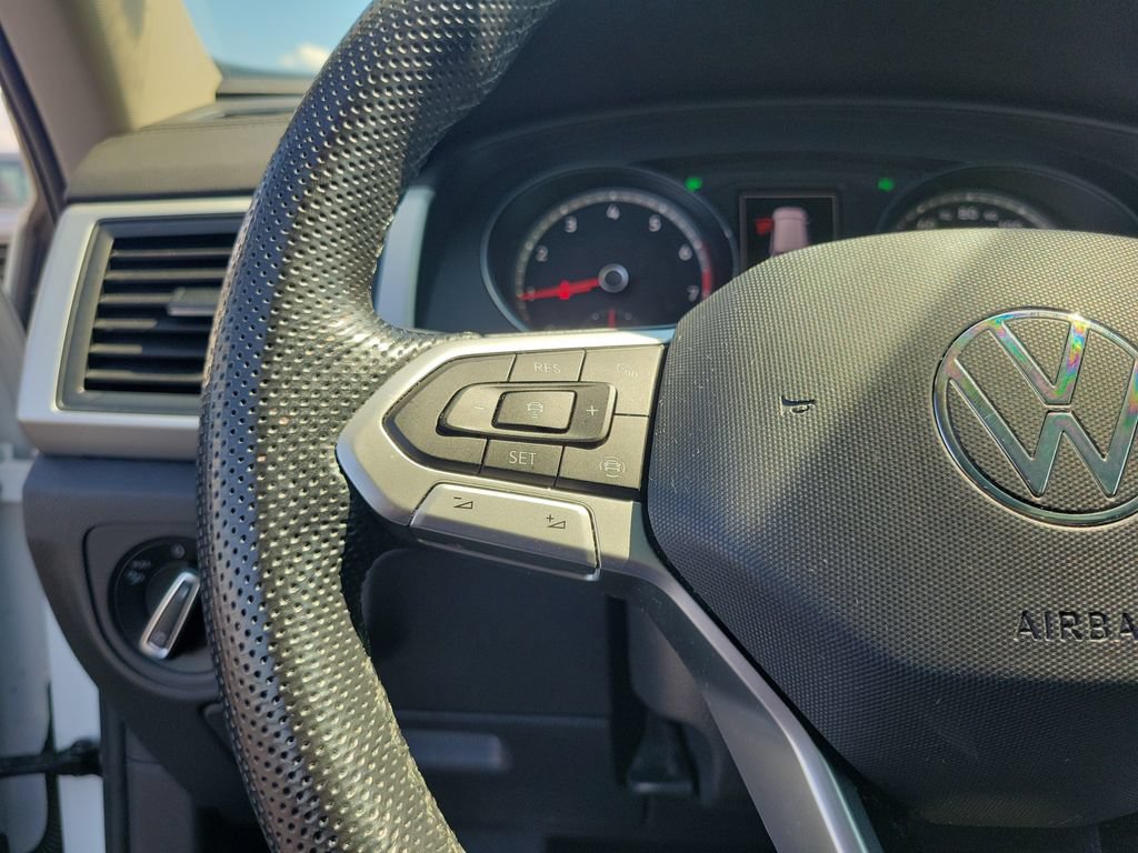 Used 2021 Volkswagen Atlas SE w/ Panoramic Sunroof Package FWD image 24