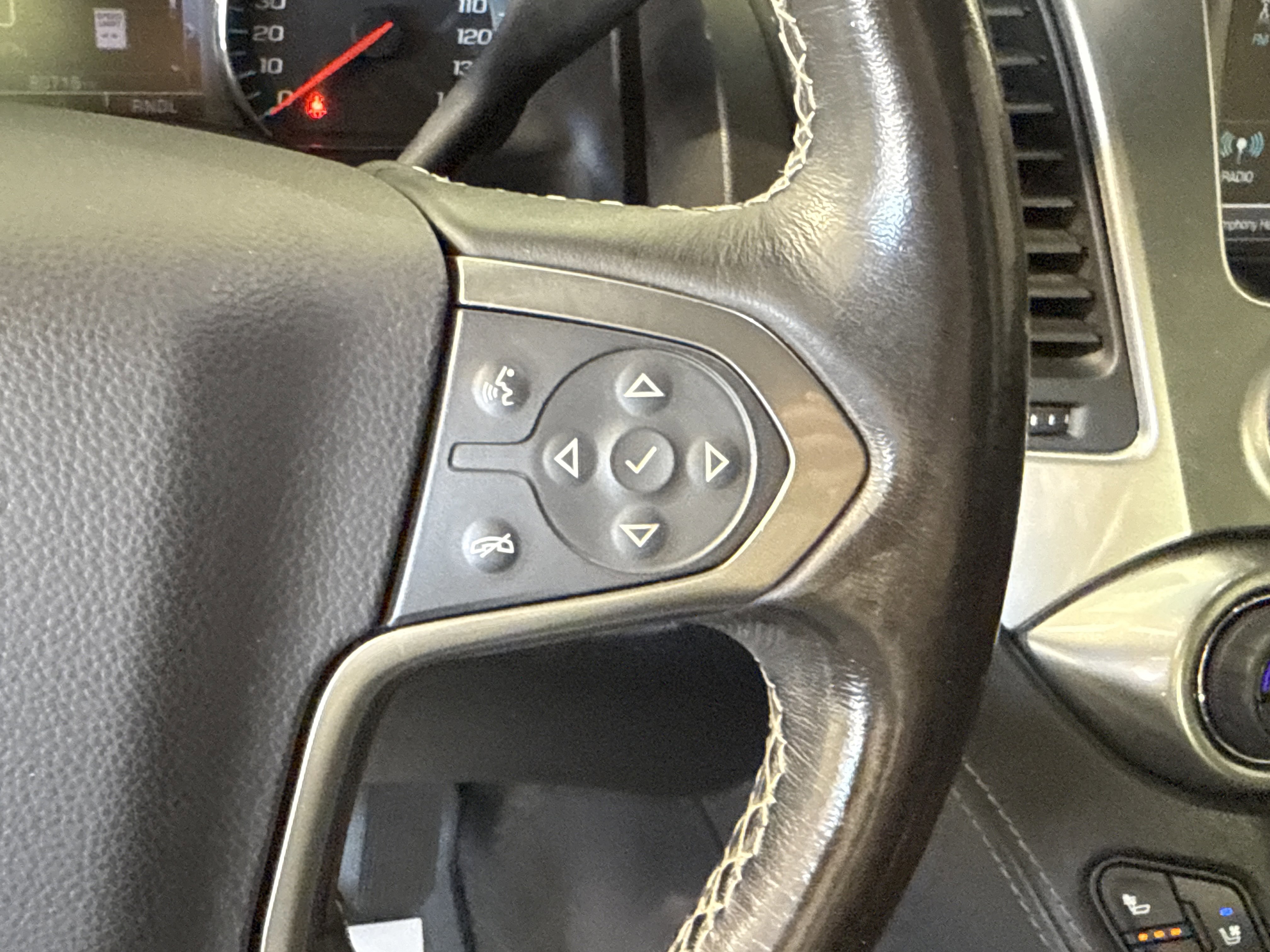 Used 2019 Chevrolet Suburban Premier image 27