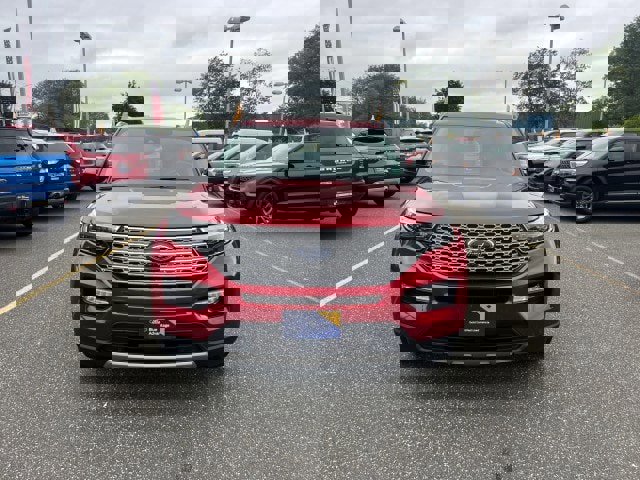 Certified 2022 Ford Explorer Limited w/ Equipment Group 301A image 7