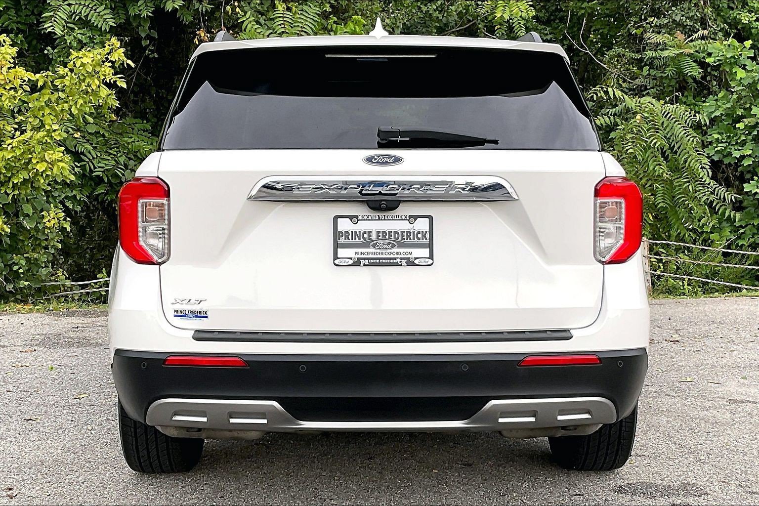Certified 2020 Ford Explorer XLT w/ Equipment Group 202A RWD image 4