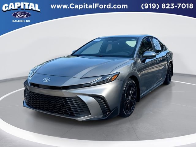 Used 2025 Toyota Camry SE