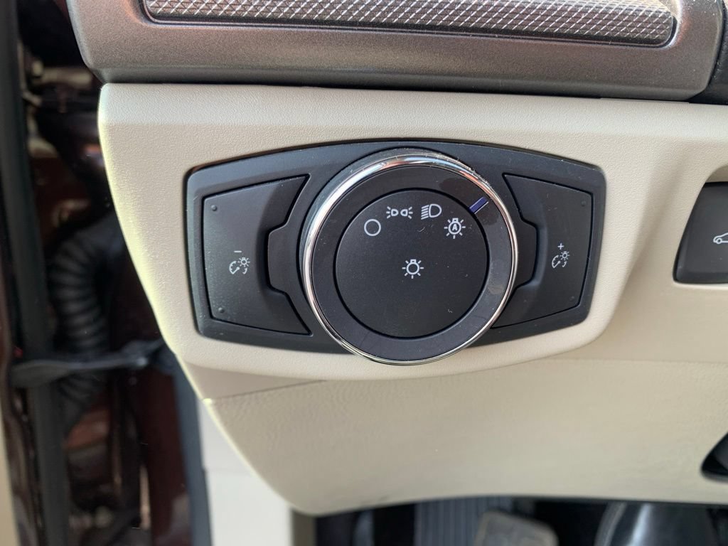 Certified 2019 Ford Fusion SE FWD image 41