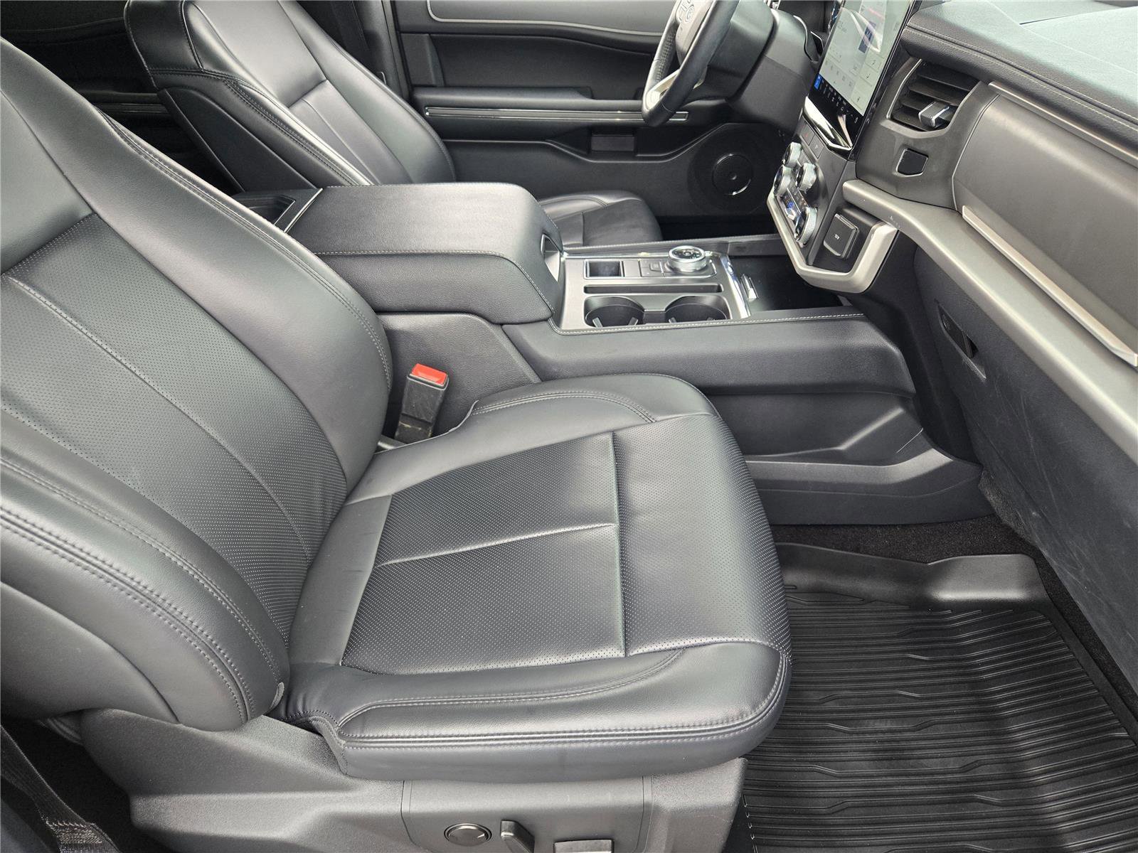 Certified 2023 Ford Expedition Max XLT RWD image 13