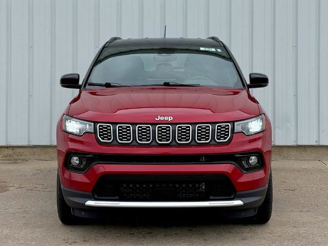 Used 2025 Jeep Compass Limited AWD/4WD image 9
