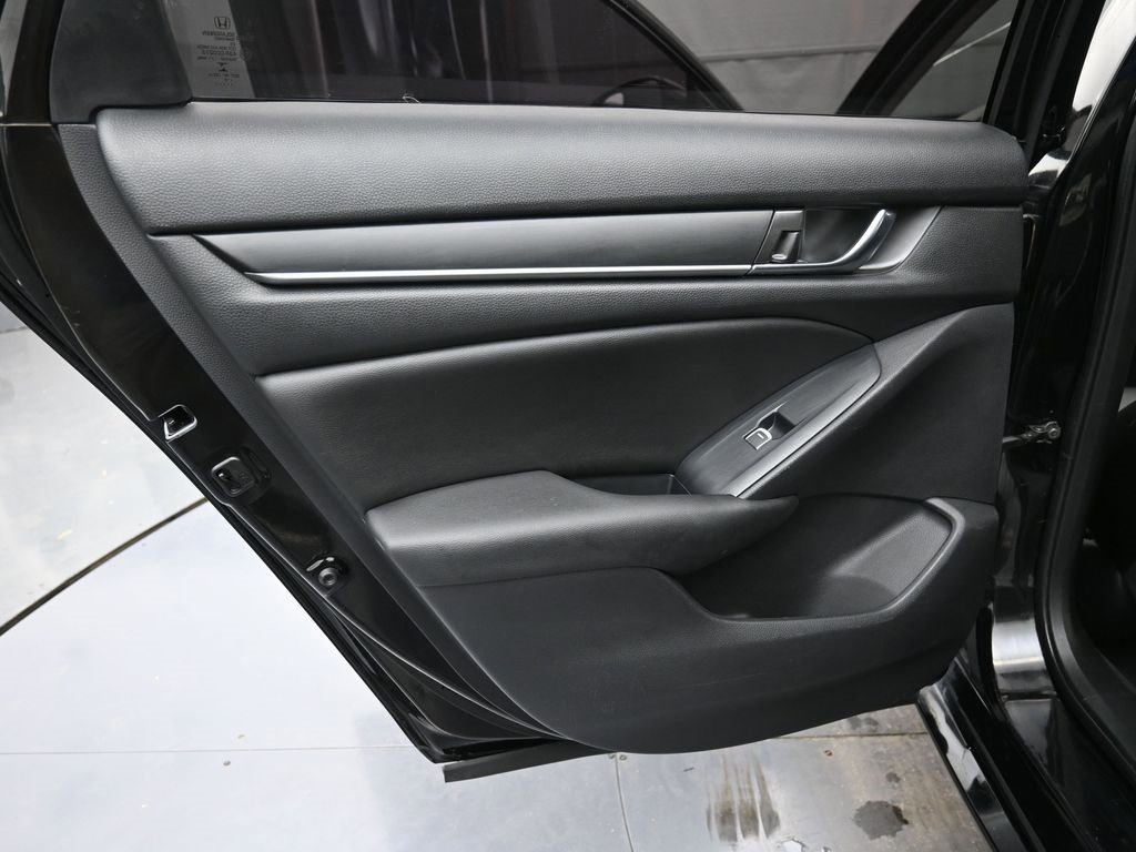 Used 2019 Honda Accord LX image 24