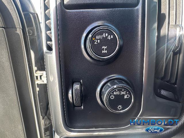 Used 2017 Chevrolet Silverado 1500 LT w/ Trailering Package image 18