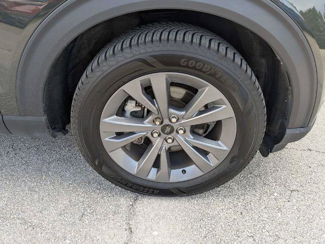 Certified 2023 Ford Explorer XLT w/ Equipment Group 202A AWD/4WD image 11