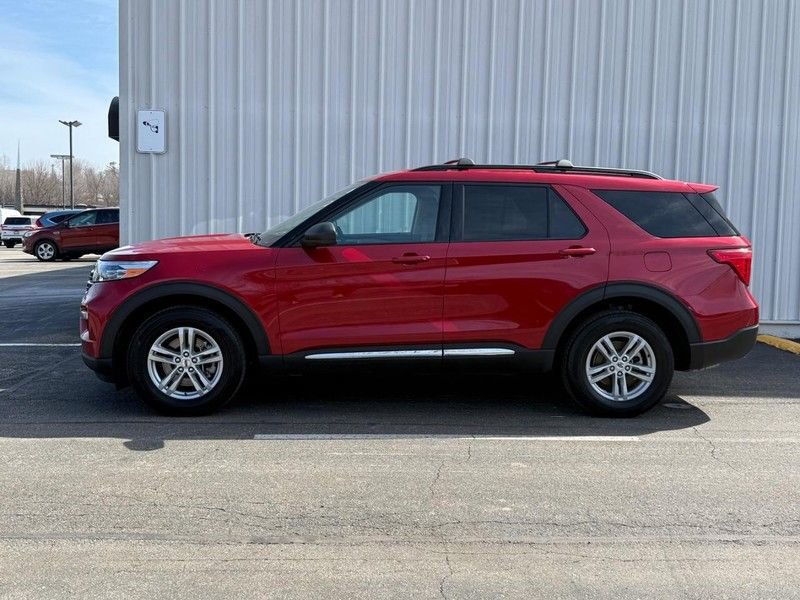 Certified 2023 Ford Explorer XLT w/ Equipment Group 202A image 2