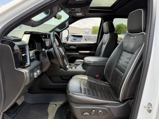 Used 2024 GMC Sierra 2500 AT4X AWD/4WD image 12
