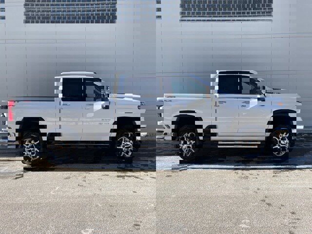 Used 2024 Chevrolet Silverado 2500 LTZ w/ LTZ Premium Package image 2