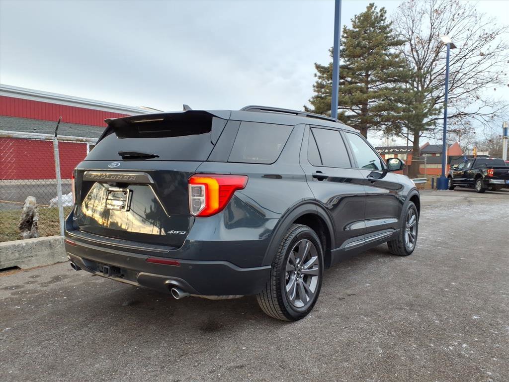 Certified 2022 Ford Explorer XLT w/ Equipment Group 202A image 6