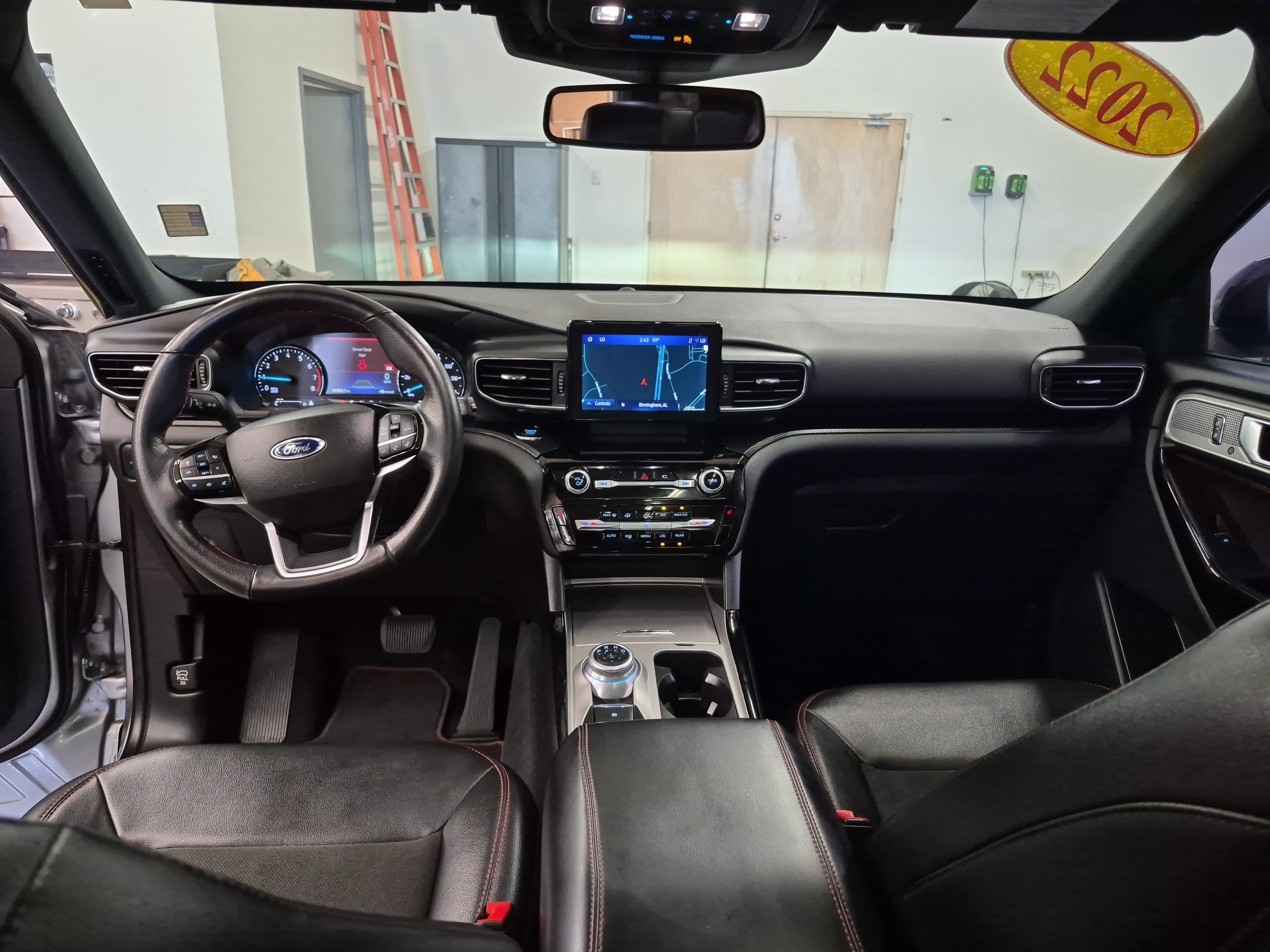 Certified 2022 Ford Explorer ST-Line w/ Class IV Trailer Tow Package AWD/4WD image 23