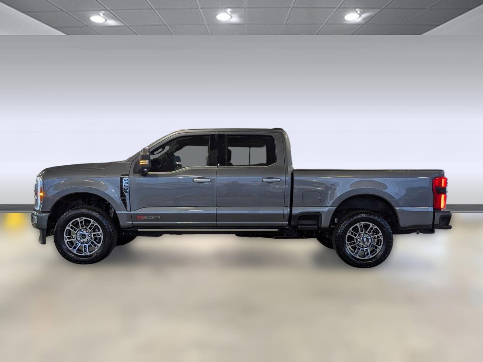 Certified 2025 Ford F350 Platinum w/ Platinum Plus Package image 2