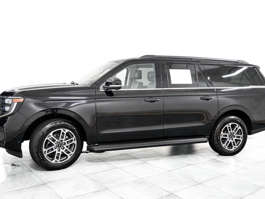 Certified 2025 Ford Expedition Max Active AWD/4WD image 4