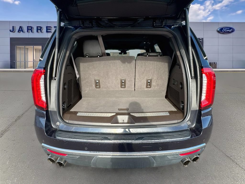 Used 2023 GMC Yukon Denali RWD image 28