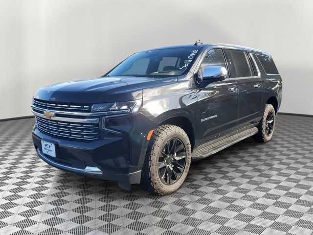 Used 2023 Chevrolet Suburban Premier image 2