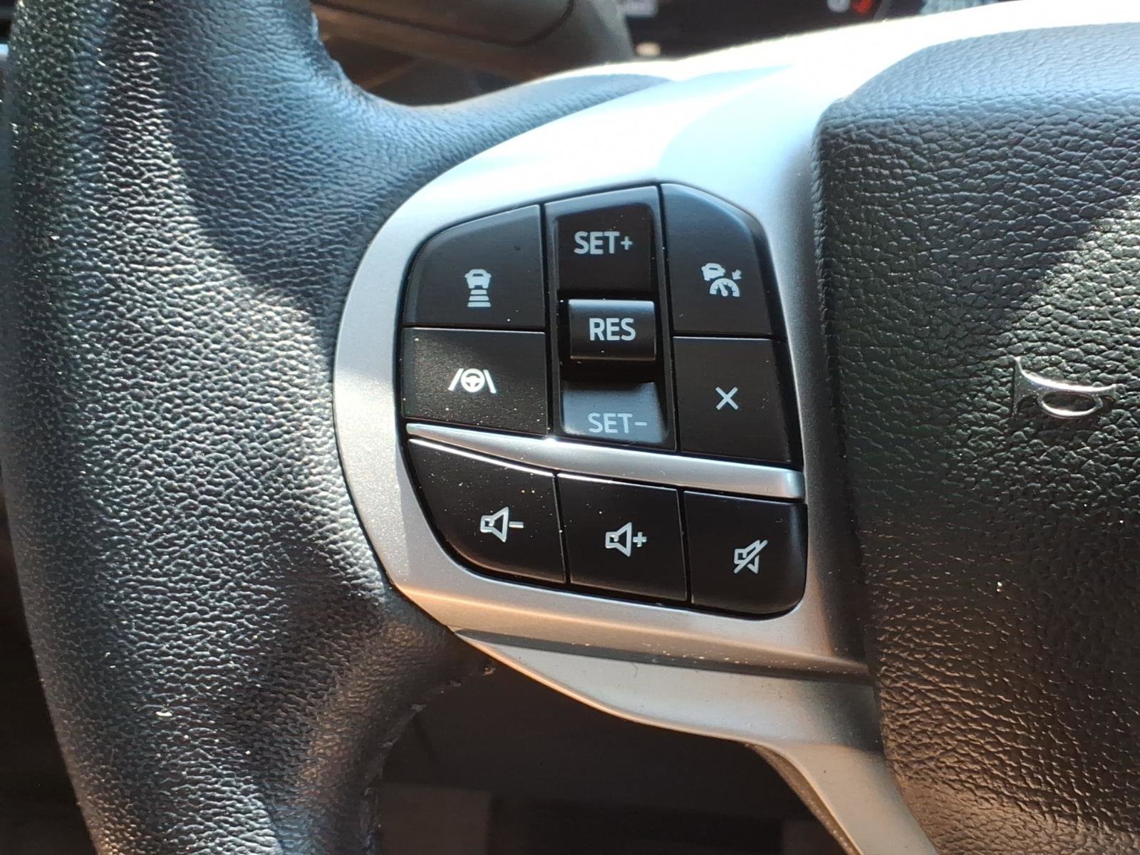 Certified 2023 Ford Explorer XLT w/ Equipment Group 202A AWD/4WD image 18