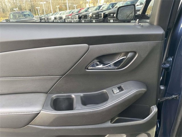 Used 2022 Chevrolet Traverse LT image 26