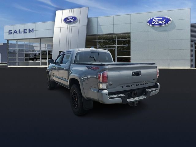 Used 2020 Toyota Tacoma TRD Sport w/ TRD Premium Sport Package AWD/4WD image 4