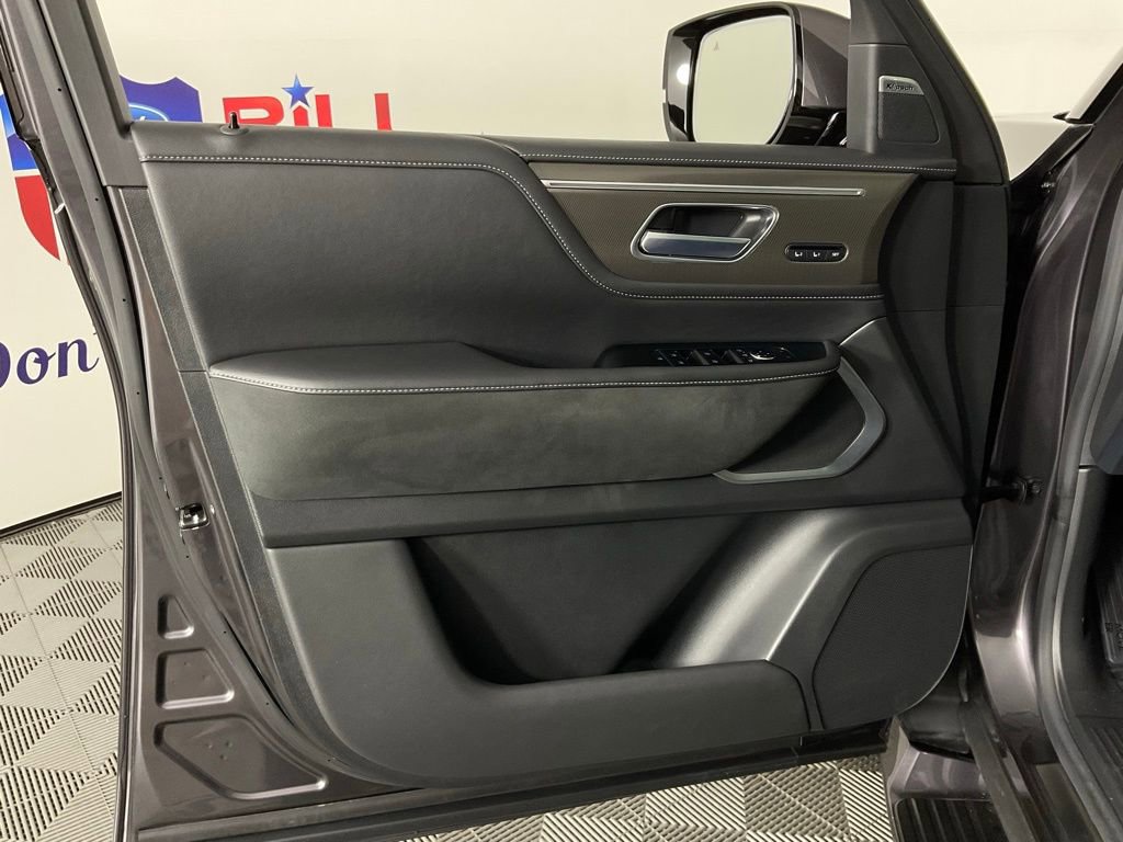 Used 2025 INFINITI QX80 Luxe image 12