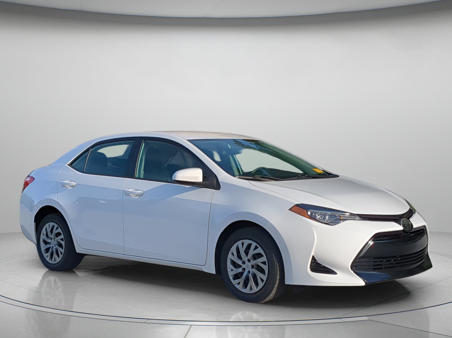 Used 2018 Toyota Corolla LE image 37