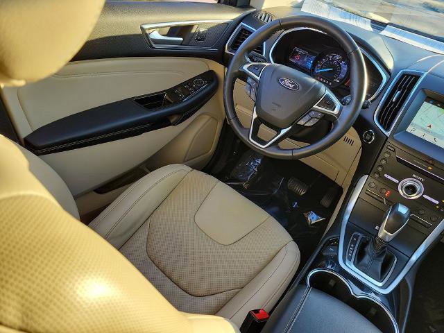 Certified 2018 Ford Edge Titanium w/ Equipment Group 301A image 18