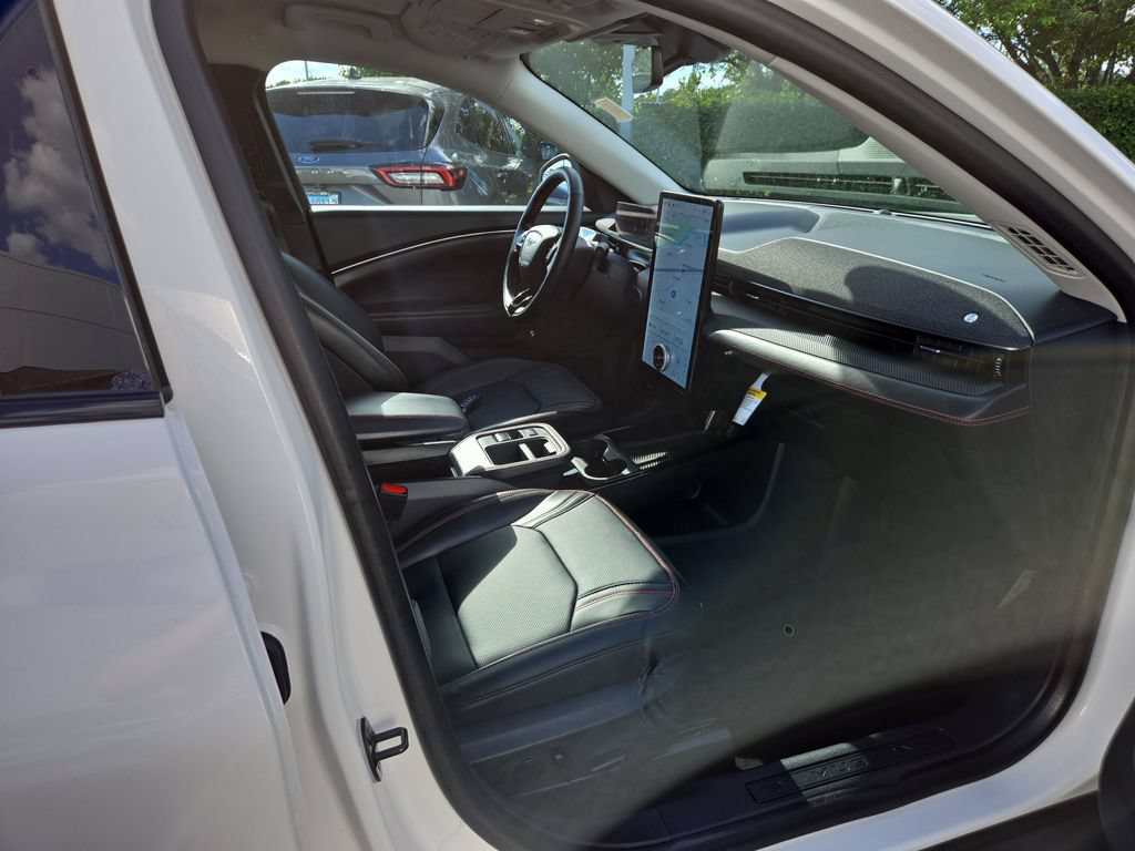 Certified 2025 Ford Mustang Mach-E Premium w/ Sport Appearance Package AWD/4WD image 27