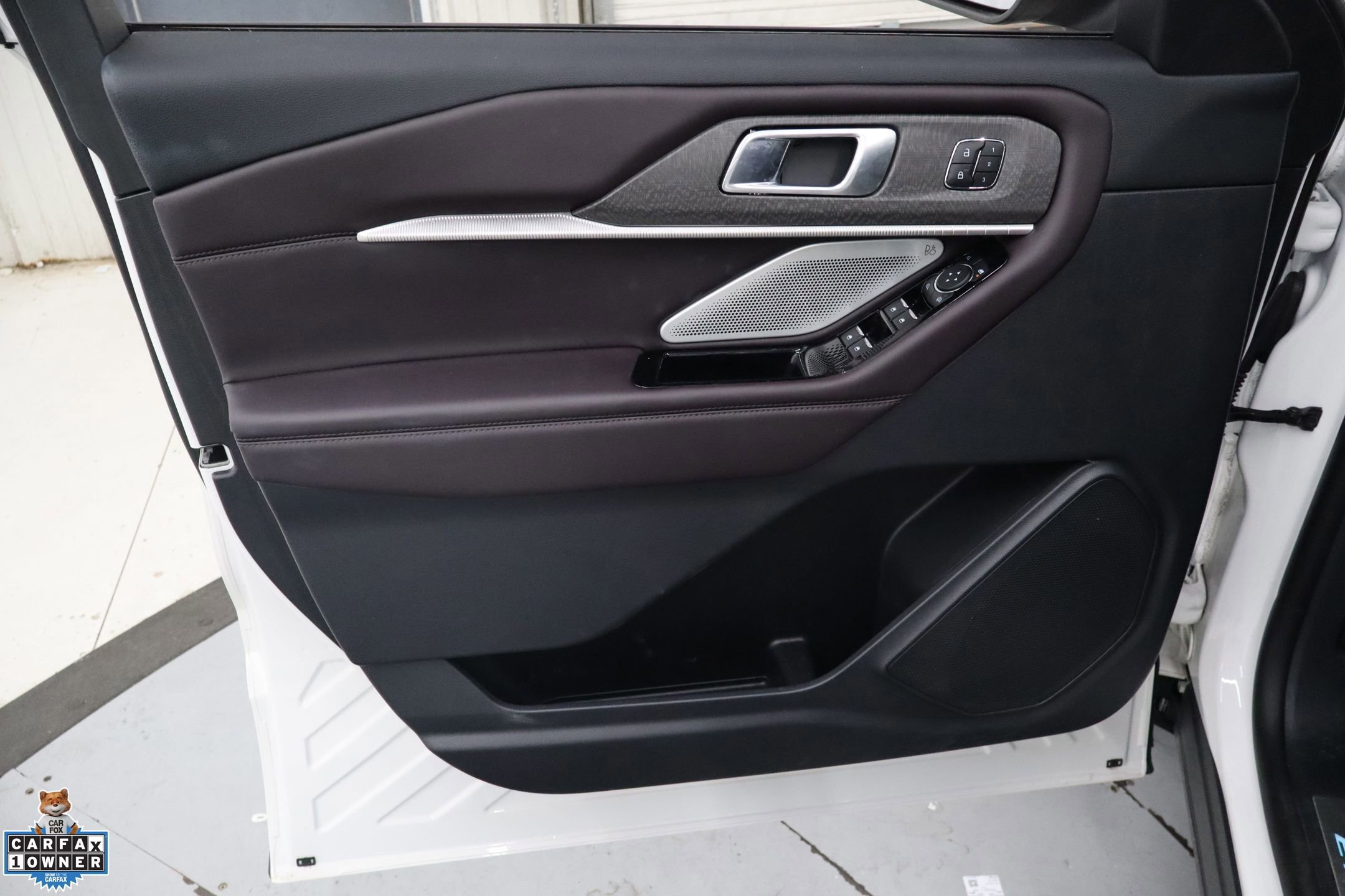 Certified 2025 Ford Explorer Platinum RWD image 20