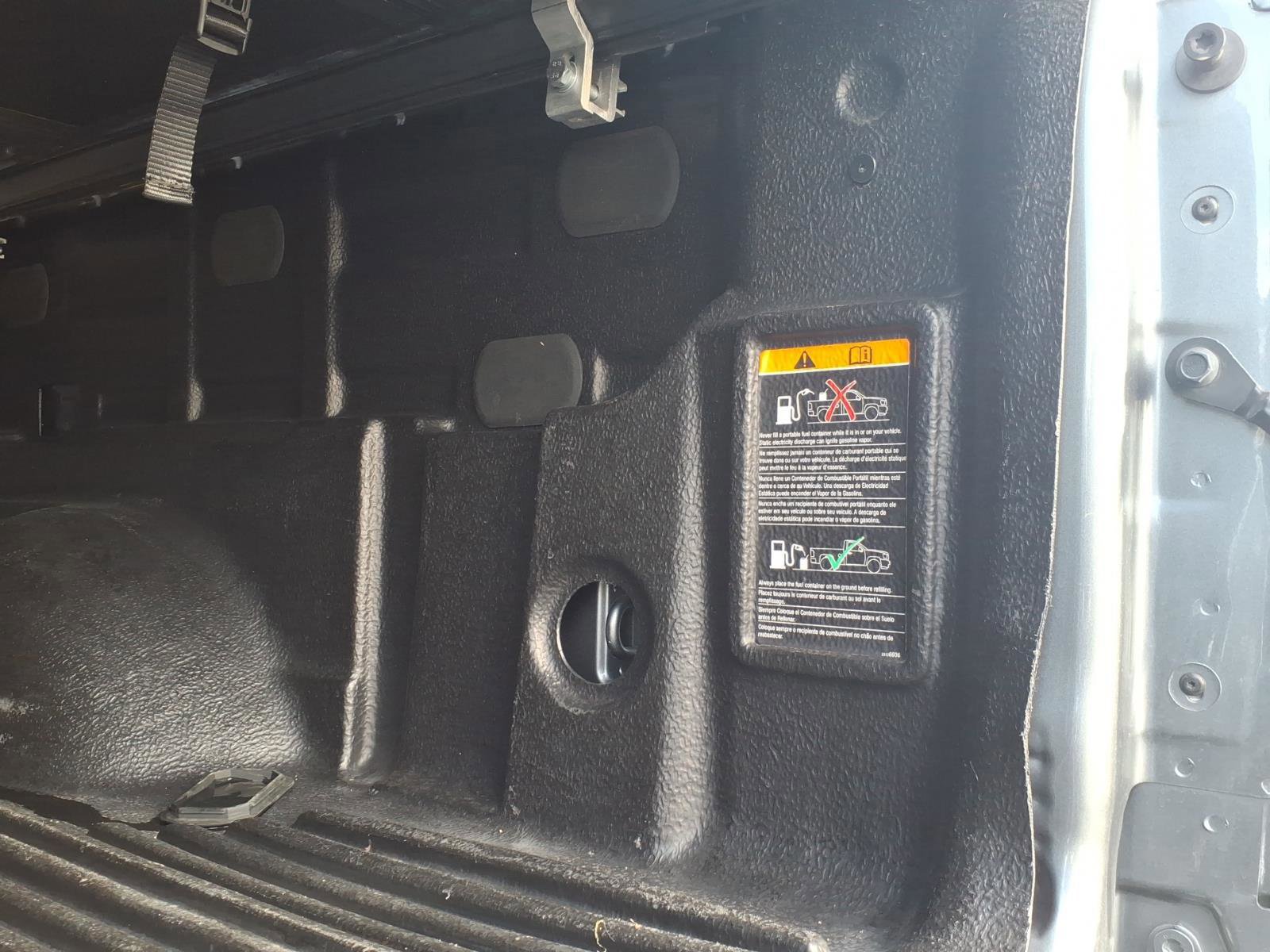 Used 2022 GMC Canyon Elevation Standard image 17