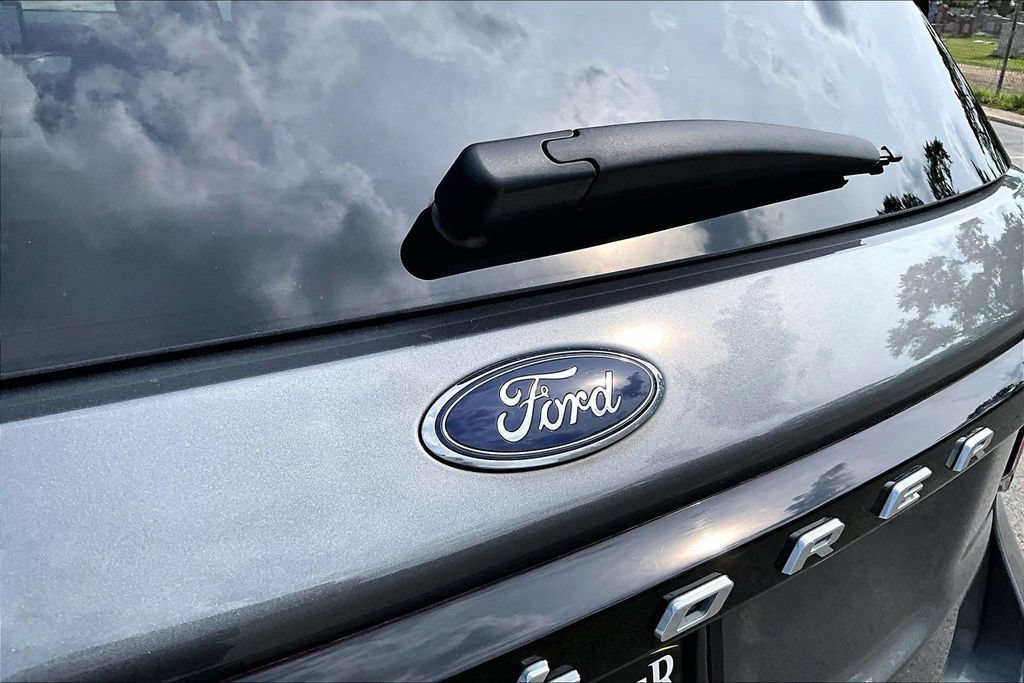 Certified 2025 Ford Explorer Active w/ Active Comfort Package RWD image 31