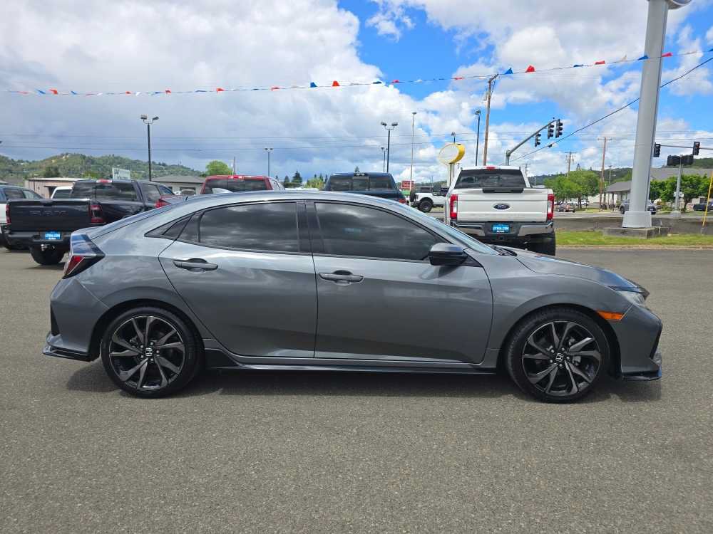 Used 2018 Honda Civic Sport image 6