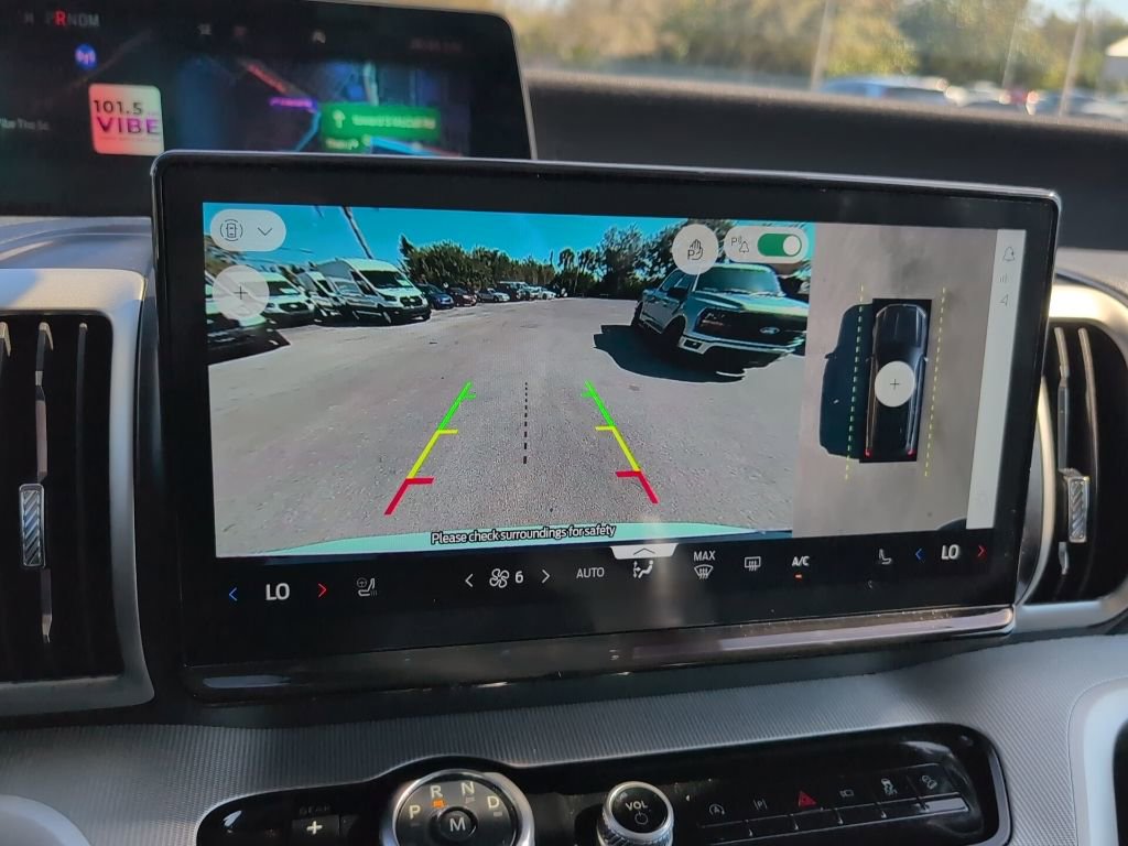 Certified 2025 Ford Expedition Active image 20