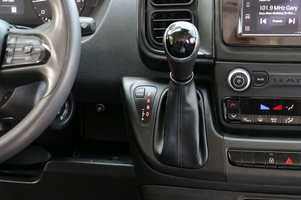 Used 2024 RAM ProMaster 2500 w/ Convenience Group FWD image 23