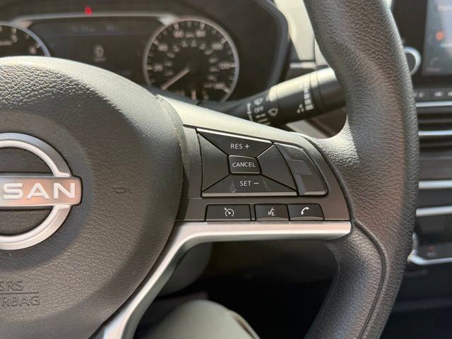 Used 2024 Nissan Altima 2.5 SV image 24