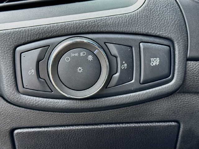 Certified 2022 Ford Edge SEL AWD/4WD image 16