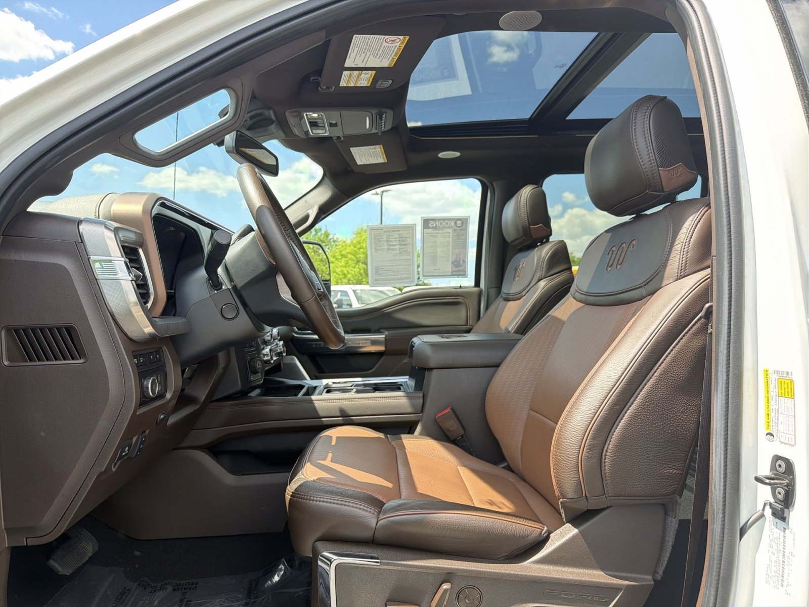 Certified 2024 Ford F350 King Ranch w/ Tremor Off-Road Package AWD/4WD image 35