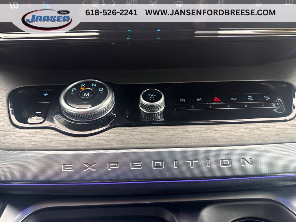 Certified 2025 Ford Expedition Platinum AWD/4WD image 25