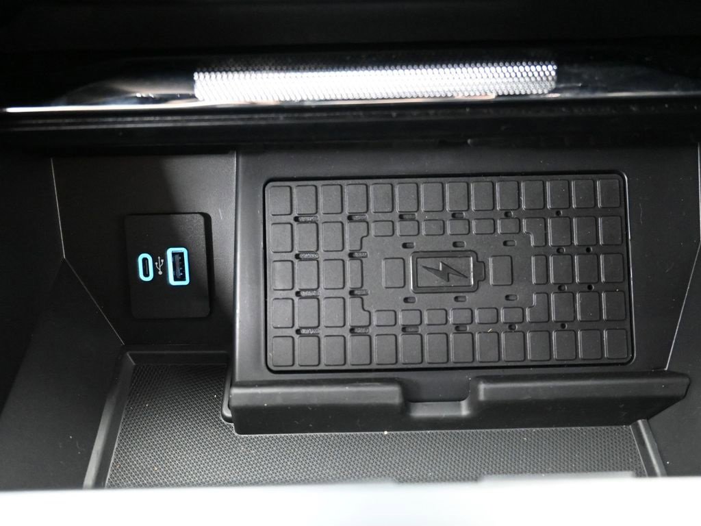 Certified 2024 Ford F150 Raptor image 30