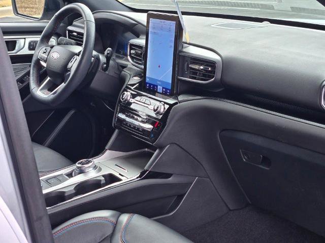 Certified 2024 Ford Explorer ST w/ Equipment Group 401A image 9