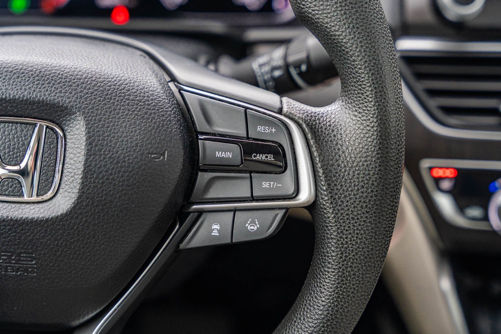 Used 2018 Honda Accord EX image 26