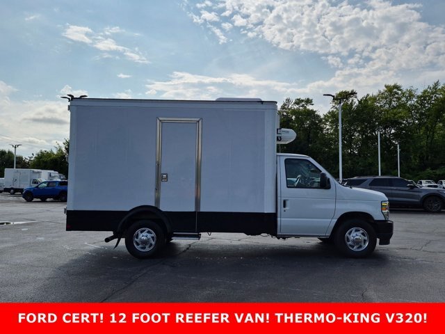Certified 2024 Ford E-350 and Econoline 350 Super Duty w/ Power Windows & Locks Group RWD image 4