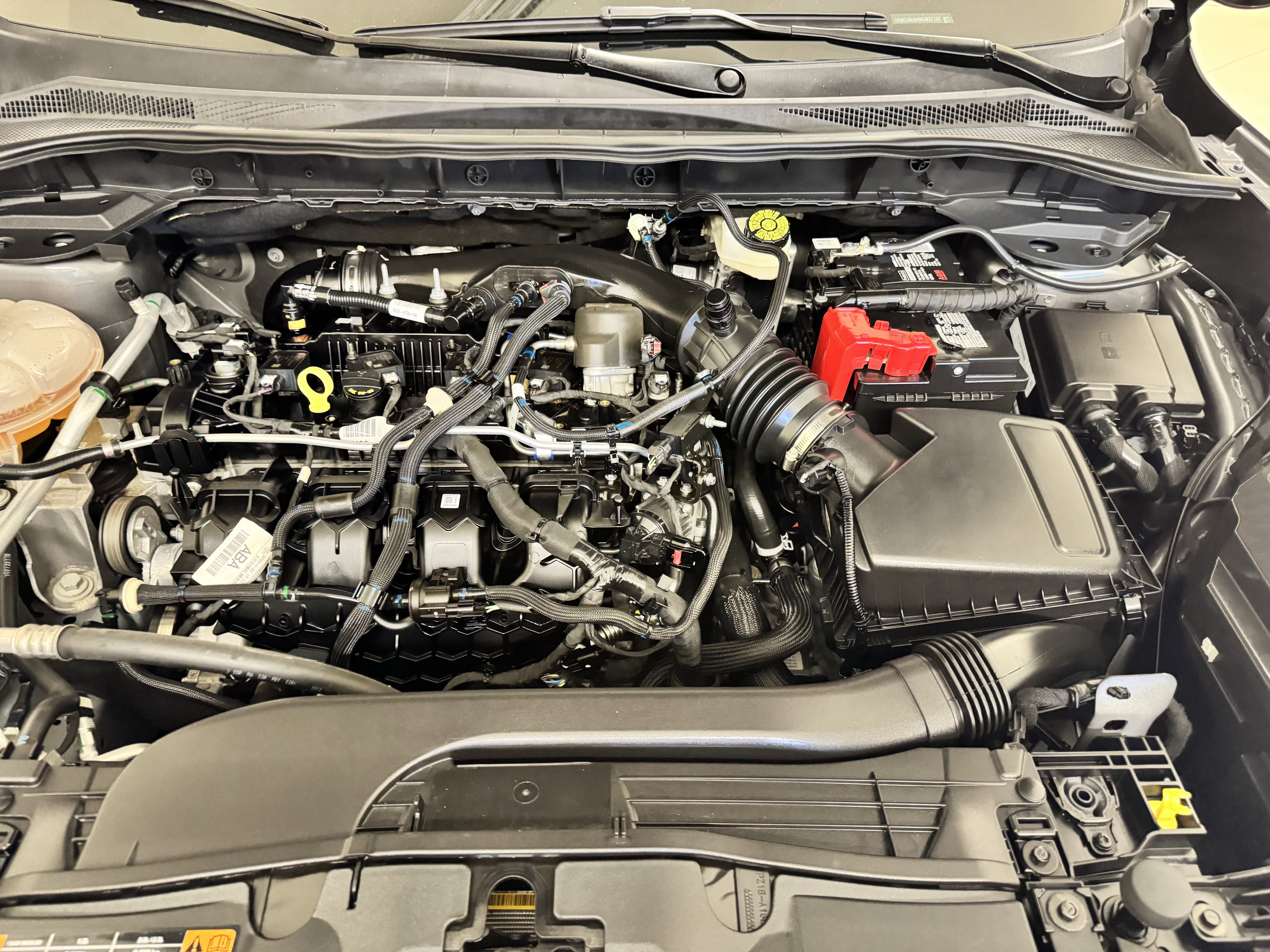 Certified 2022 Ford Escape Titanium w/ Titanium Elite Package image 27