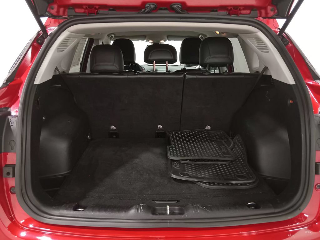 Used 2018 Jeep Compass Latitude w/ Popular Equipment Group AWD/4WD image 6