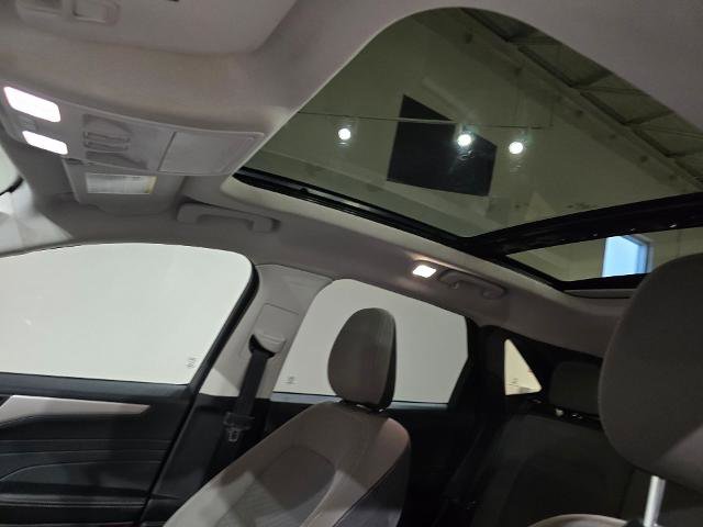 Certified 2022 Ford Escape SE w/ Cold Weather Package image 29