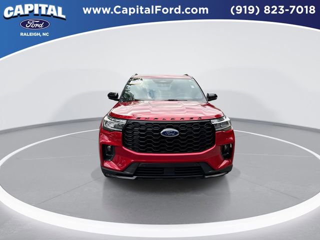 Certified 2025 Ford Explorer ST-Line w/ Premium Package AWD/4WD image 3