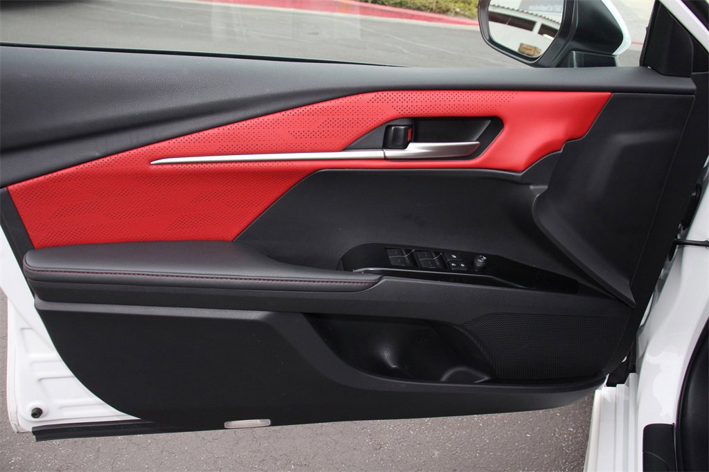 Used 2025 Toyota Camry XSE image 23