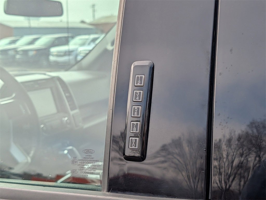 Certified 2019 Ford F150 Lariat w/ Equipment Group 502A Luxury image 16