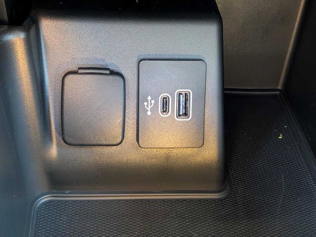Certified 2025 Ford Explorer ST-Line AWD/4WD image 24