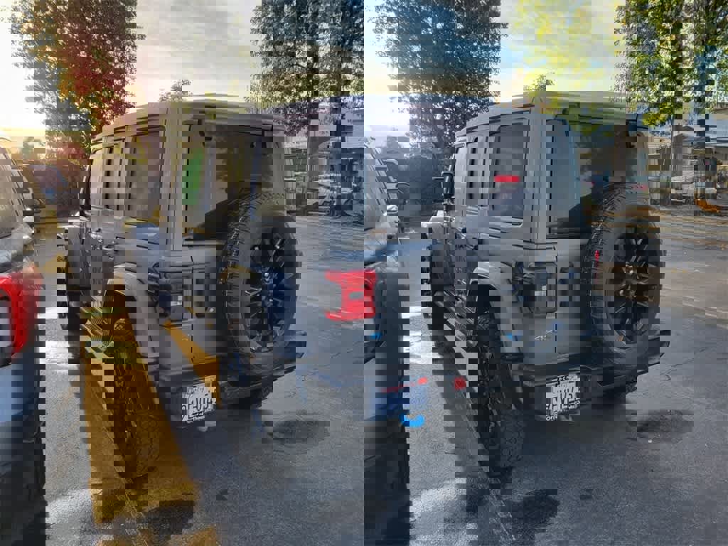 Used 2023 Jeep Wrangler Sahara w/ Cold Weather Group image 9