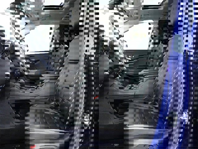 Used 2023 GMC Acadia Denali w/ Denali Ultimate Package image 16